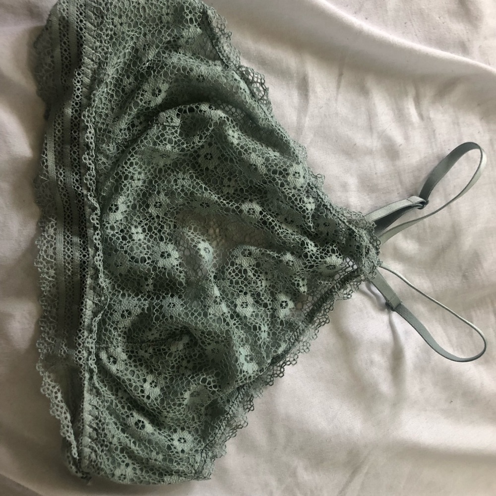 VS bralette